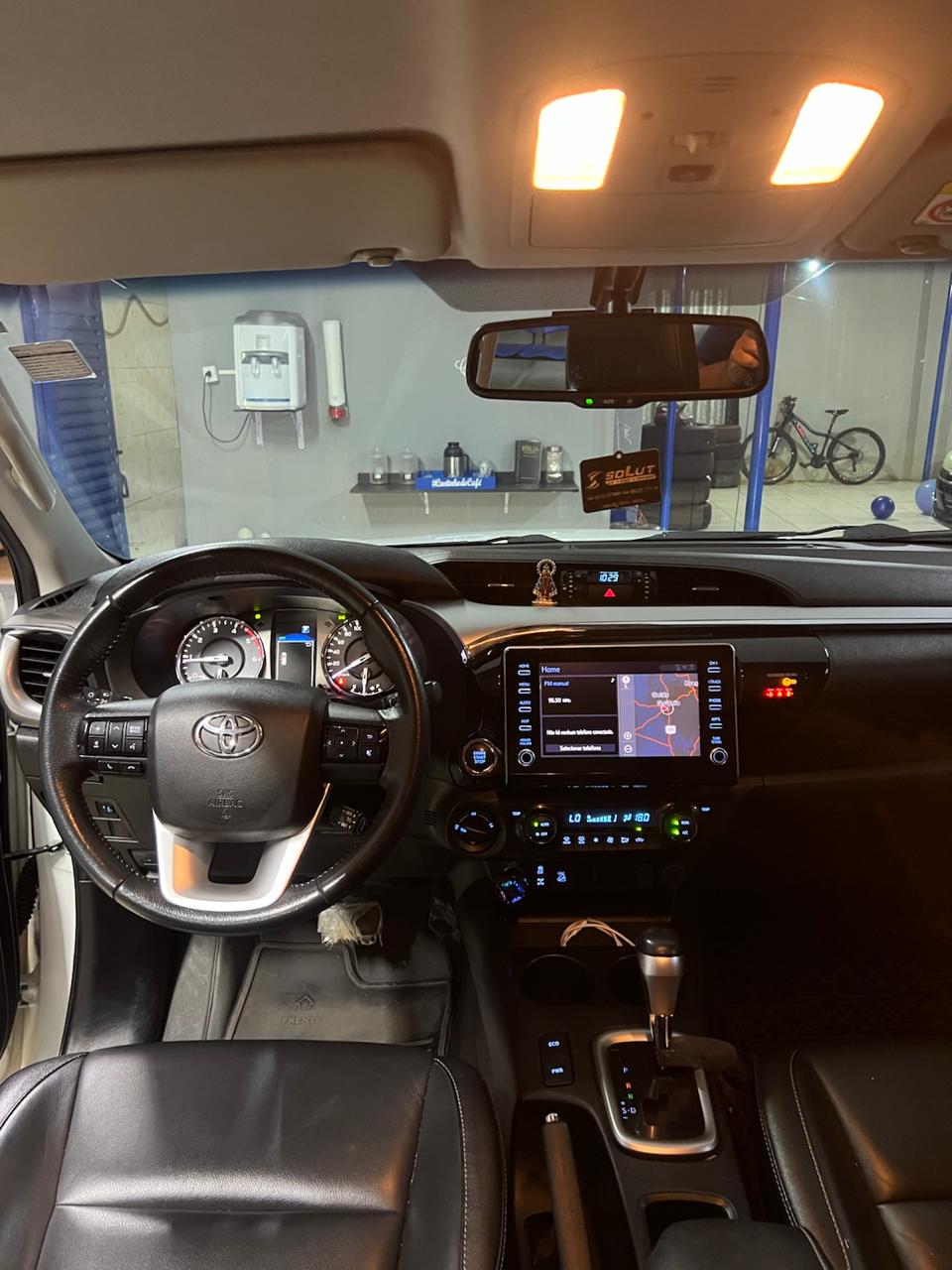 Toyota Hilux - foto 3
